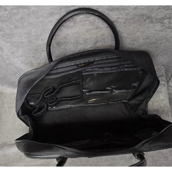 BCBGMAXAZRIA BCBG Overnight Makeup & Toiletries Travel Organizer Bag Satchel - Picture 15 of 16